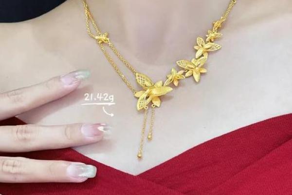 命里三金的深意与人生启示，解析金元素在命理中的重要性