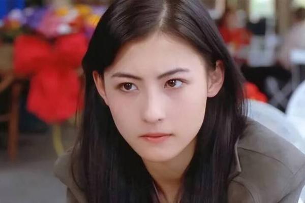 揭开女人火命的神秘面纱：探寻性格与命运的深层联系