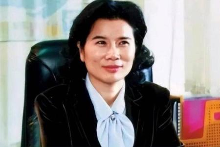 女人45岁丧夫:命运的转折与新生的希望