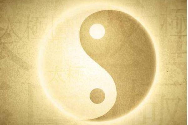 李芮：探索她命理背后的深意与人生启示