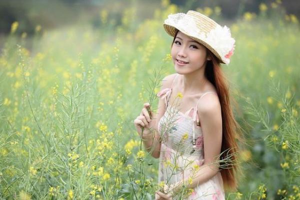 农历8月17出生的人命运解析：潜力与挑战并存的人生旅程