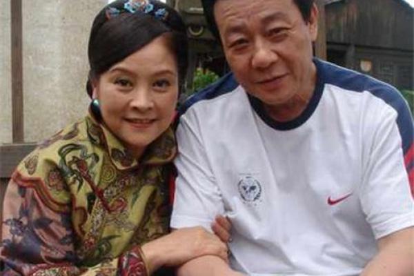女命夫妻宫有天相，爱情与婚姻的双重解读