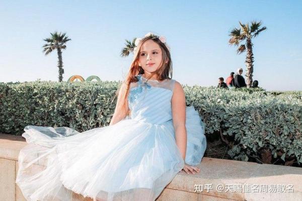 女孩出生在这些日子，注定命运非凡，前途光明！