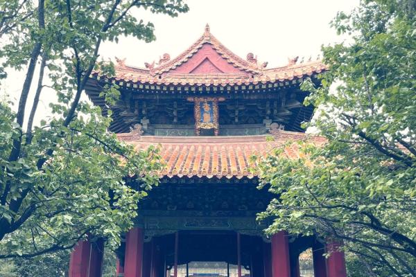 探秘孔庙：从门的象征解析命格玄机