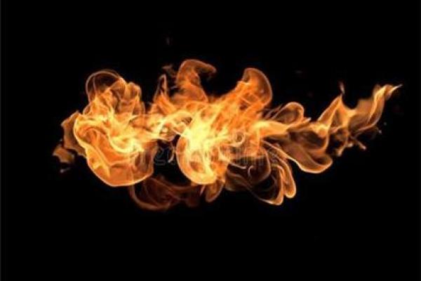 霹雳火命的男孩起名指南：点燃人生的第一把火焰