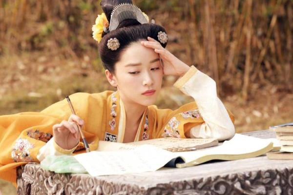 年轻守寡是什么命？探讨这种命运背后的深意与影响