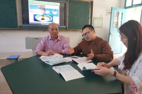 石榴木命格的魅力与人生启示：探寻内心的智慧与成长之路