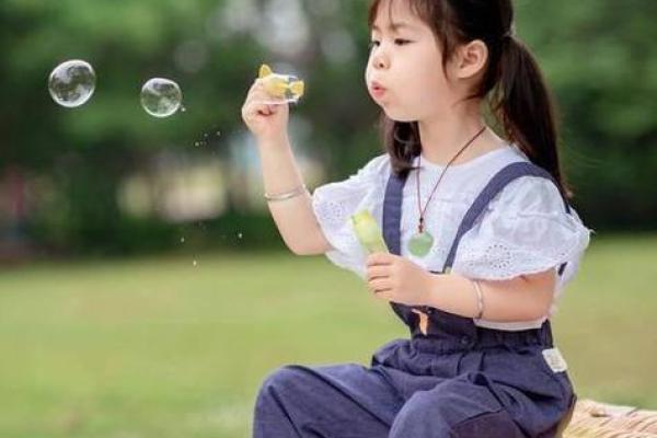 如何为火命女孩起一个寓意深刻而又美丽的名字