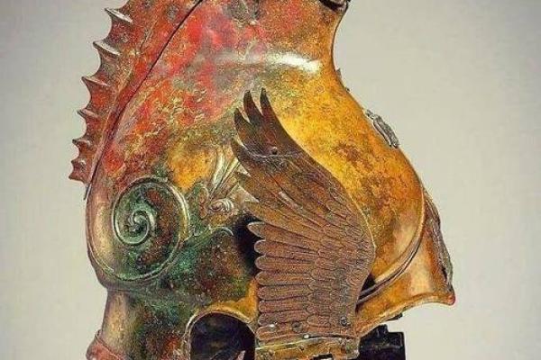 探秘刻骨命头盔：古代与未来的完美结合