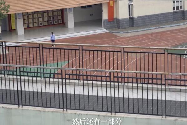男孩离乡之命：追寻梦想与归属的旅程