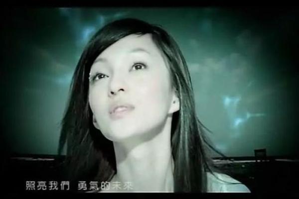 命是动漫中的光辉——主角背后的故事与成长