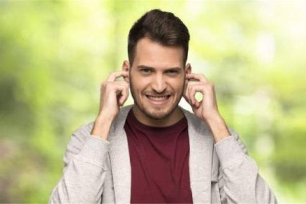 长了招风耳的男人命运揭秘：你的人生究竟会如何变化？