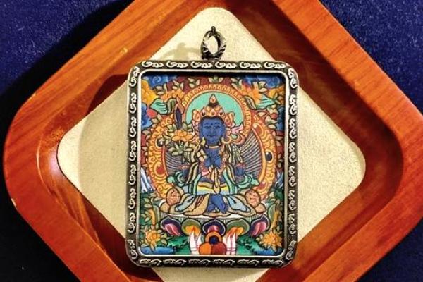 命里带护身，探寻保护与财富的神秘力量