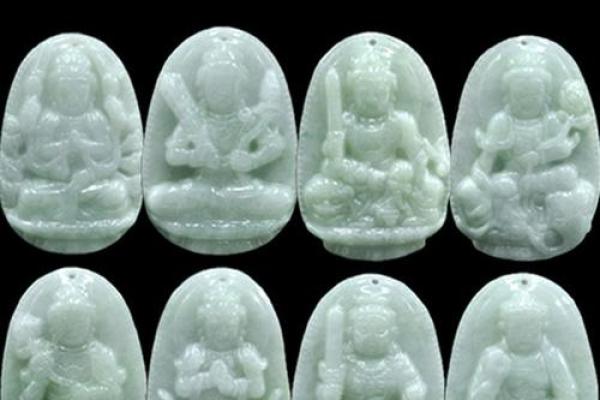 路旁土命与玉石：为你量身定制的护航之石