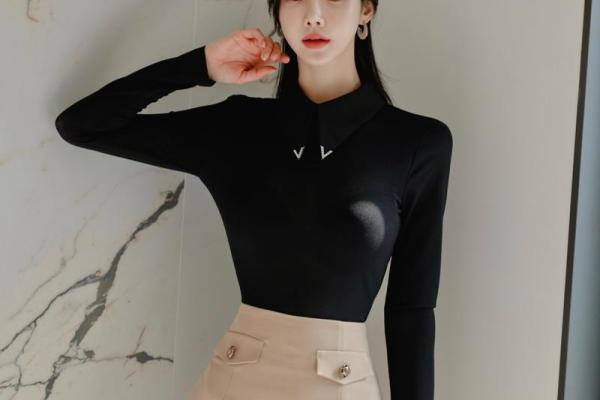 女人的坐姿与命运：优雅与气质的秘密