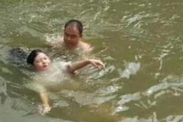 救人一命，胜造七级浮屠：善行的力量与价值探讨