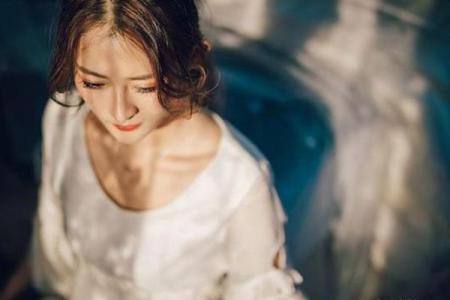 浅谈女命夫君早克的意义与影响