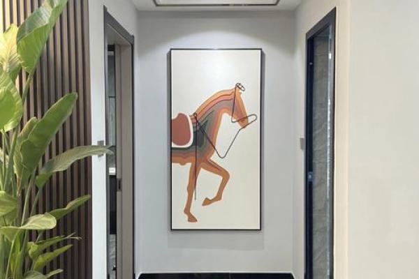 路旁土命人适合挂什么玄关画，助运招财提升气场