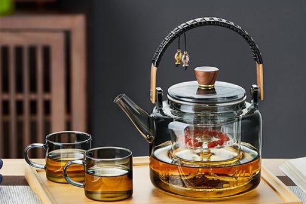 探秘零三年属羊双鱼座的命运与个性特征