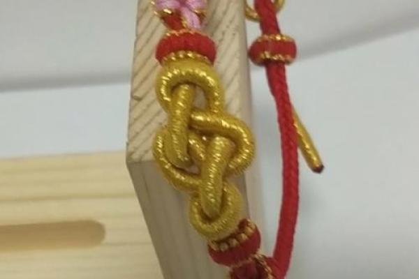 命里缺金的你，桃花旺加持，饰品选择指南！