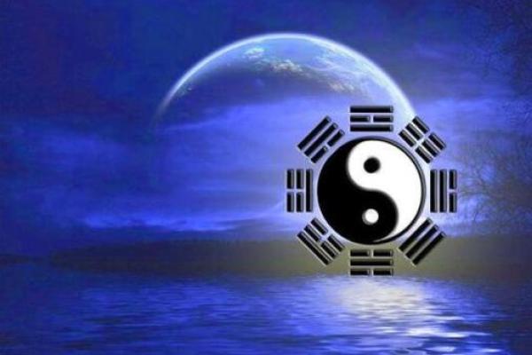 探秘路旁土命：解读男性命理中的特殊象征