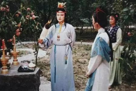 腊月出生的女性:命运与个性之谜探索