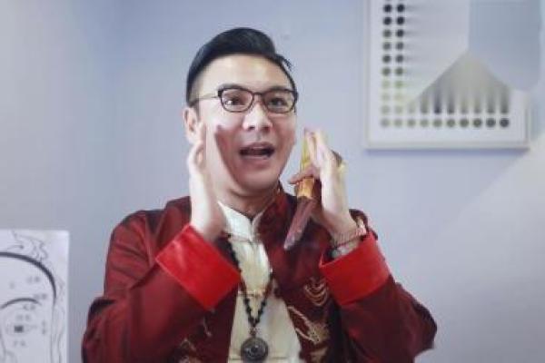 男生桃花运大揭秘：什么颜色能够助你吸引魅力？