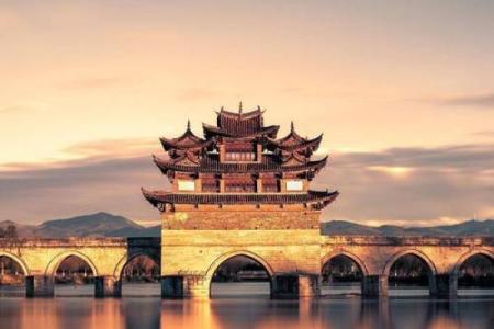 路旁土命人选择手机壁纸的秘籍:自然、稳重与内涵的完美融合