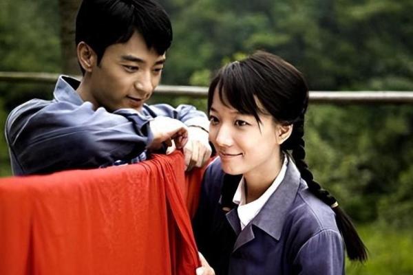女人婚姻的命运：幸福与挑战的交织之旅