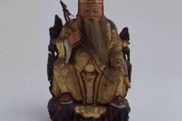 探秘女命星神青龙：女性命理中的吉祥象征与人生指引