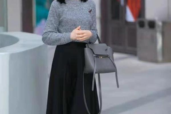 女人的穿衣风格暗示命运：从服饰看人生轨迹