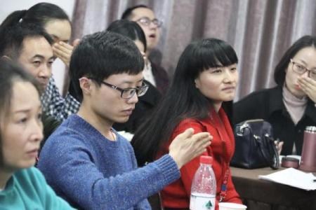女性洞下水命的深层解读:与命运和自我的对话