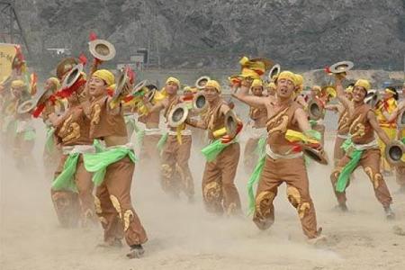 探索“命鼓行而进”的深刻含义：勇敢追逐梦想的旅程