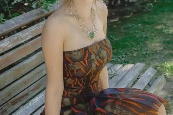 屁股很漂亮的女人命运：魅力与挑战并存的生活之路