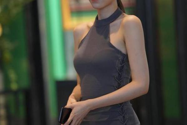 眉心长白毛的女人：神秘的命运与独特的魅力