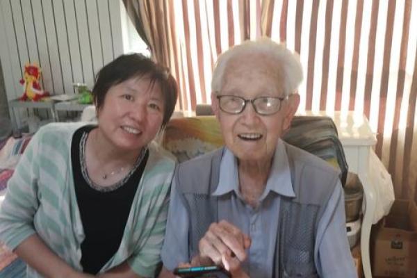 老人为何被称为老爷子：岁月积淀的智慧与尊严