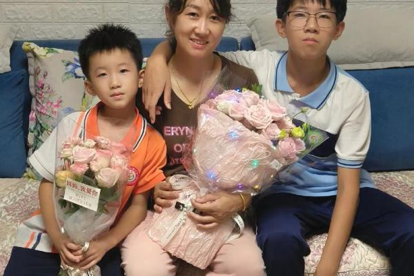 根据农历生日解析女孩命运，揭示你天生的气质与潜力！
