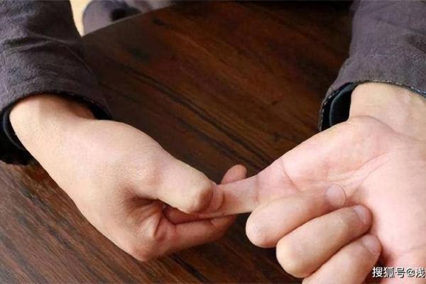 探秘男人小指过三关之命！追寻命运的奥秘与人生的启示