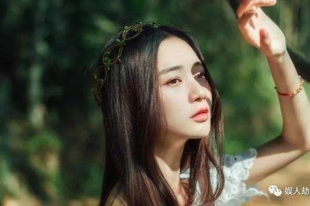 女性命理中的桃花运:她们的爱情与生活之路