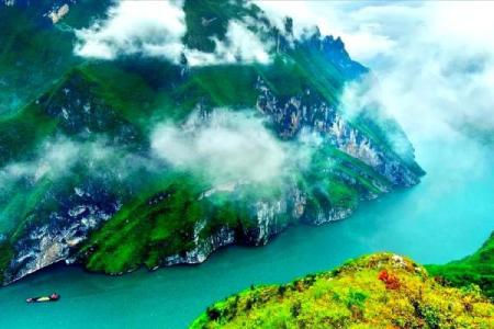 路旁土命与水命、火命的完美结合:命理中的和谐美!