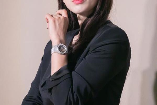 从命理角度探讨朴信惠名字的深意与象征意义