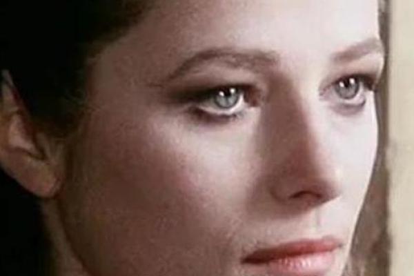 探秘《兰斯》中的命女：命运与选择的交织