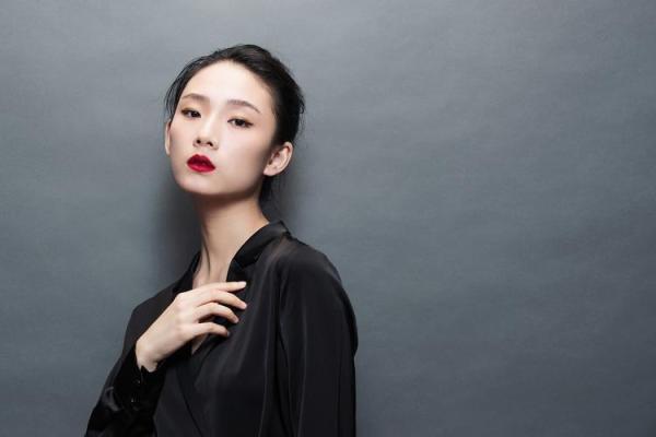 探秘五行之木：女命木多展现出的独特性格魅力