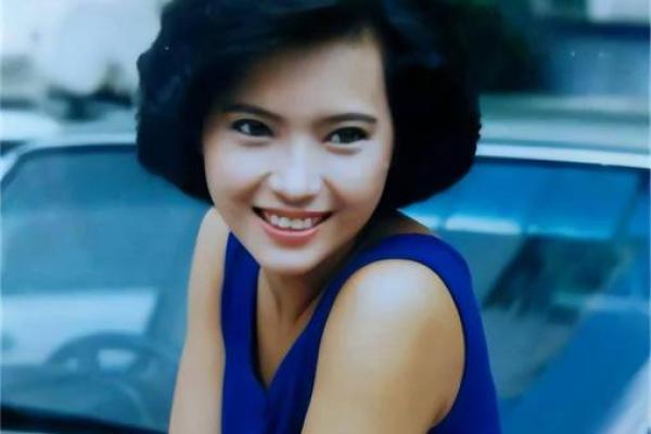 蓝洁瑛：命运多舛的女星背后，隐藏着怎样的故事？