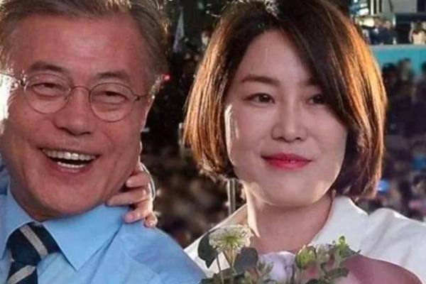 探索女命克夫星之谜：为何她们的命运如此多舛？