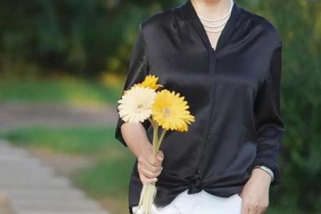 五十岁的女人：人生新篇章的开启与命运的选择