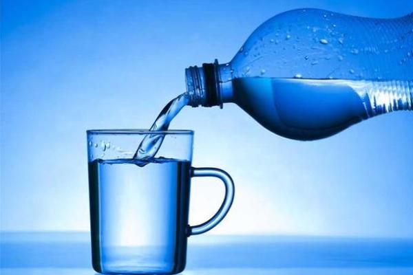 命里怕水的原因与影响：探秘水与命运的奥秘