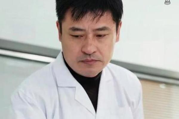 拯救生命的天使：那些被誉为神医的医生们