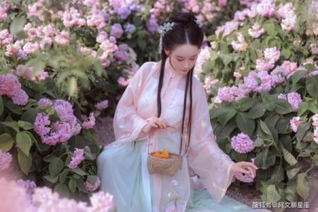 桃花命的魅力:美女如何运用桃花运吸引爱情与幸福